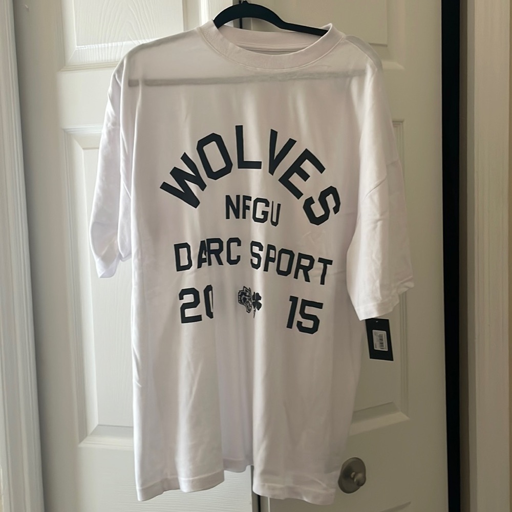 NWT Darc Sport Wolves Men’s Large Shirt